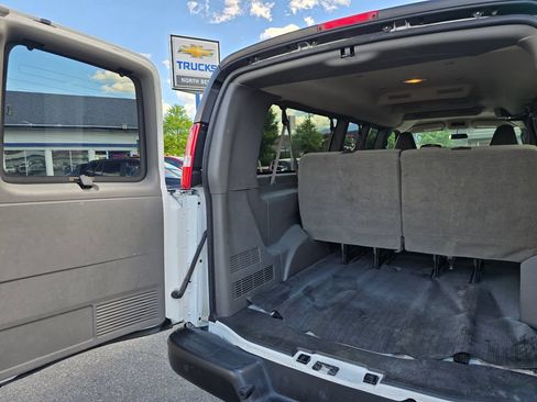 Used 2023 Chevrolet Express 3500 LS RWD image 21