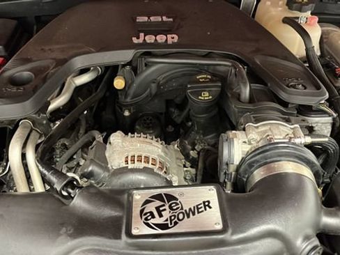 Used 2021 Jeep Wrangler Rubicon AWD/4WD image 26