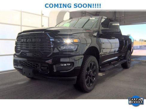 Used 2025 RAM 2500 Big Horn AWD/4WD image 1