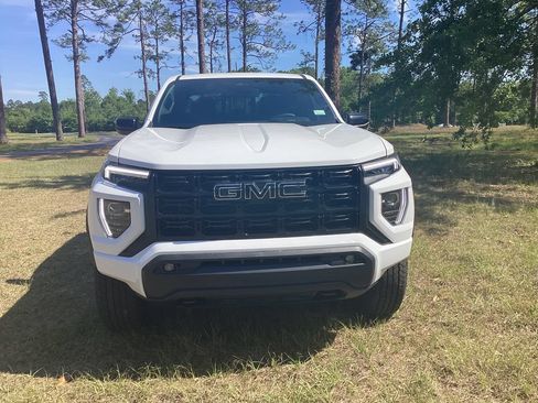 New 2026 GMC Canyon Elevation w/ Convenience Package RWD image 8