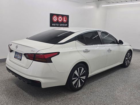 Used 2022 Nissan Altima 2.5 SV FWD image 8