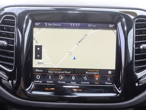 Used 2018 Jeep Compass Limited w/ Navigation Group image 17