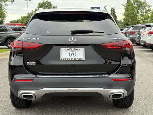 Used 2023 Mercedes-Benz GLA 250 4MATIC image 4