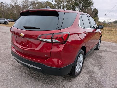 Used 2024 Chevrolet Equinox LT image 4