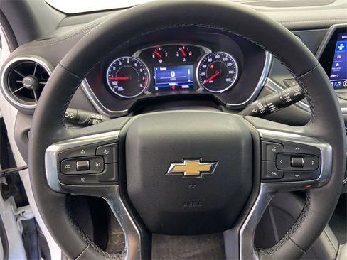Used 2022 Chevrolet Blazer LT image 23