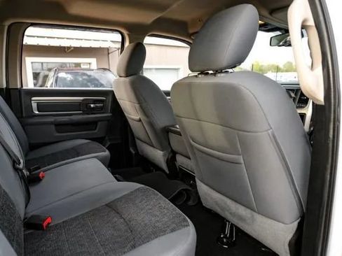 Used 2019 RAM 1500 Big Horn RWD image 33