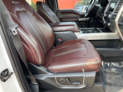 Used 2017 Ford F250 Platinum w/ Platinum Ultimate Package image 36