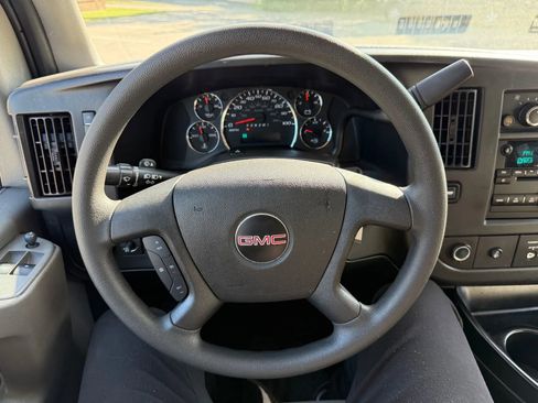 Used 2015 GMC Savana 3500 LT w/ LT Preferred Equipment Group image 25