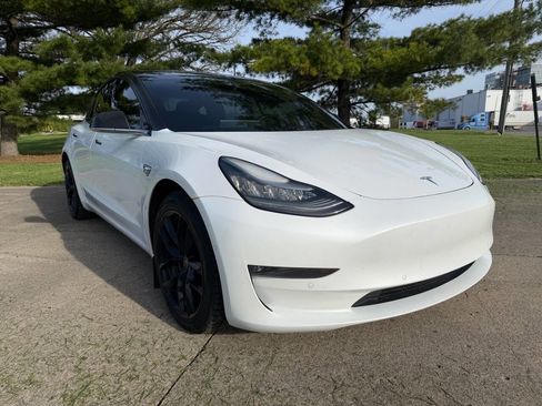 Used 2018 Tesla Model 3 Long Range image 3