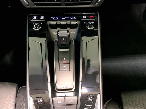 Used 2025 Porsche 911 Carrera image 31