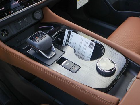 New 2026 Nissan Rogue Platinum image 14