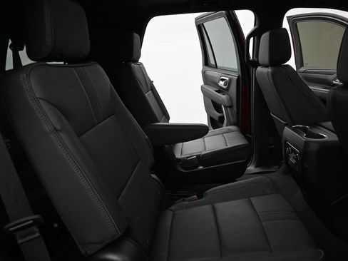 Used 2024 Chevrolet Tahoe RST w/ Luxury Package image 13