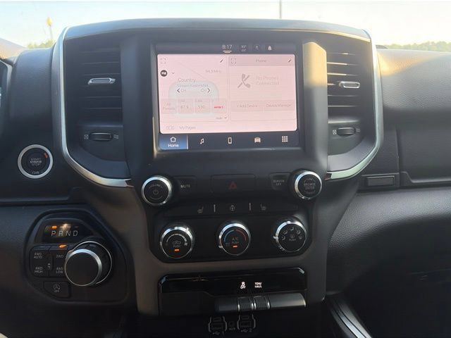 Used 2024 RAM 1500 Big Horn AWD/4WD image 25