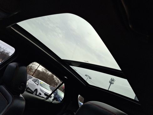 Used 2023 Chevrolet Equinox RS image 15