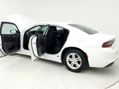 Used 2023 Dodge Charger SXT image 11