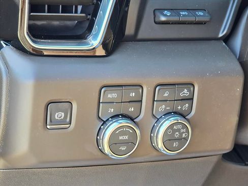 New 2026 GMC Sierra 1500 Denali AWD/4WD image 8