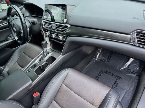Used 2019 Honda Accord Sport image 11