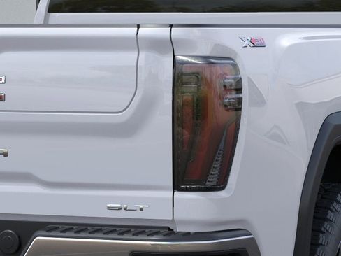 New 2026 GMC Sierra 2500 SLT w/ SLT Convenience Package AWD/4WD image 11