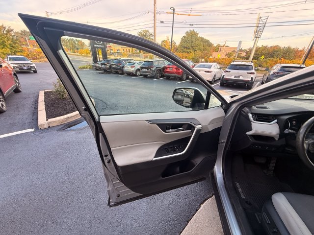 Used 2021 Toyota RAV4 XLE w/ XLE Grade Weather Package AWD/4WD image 13