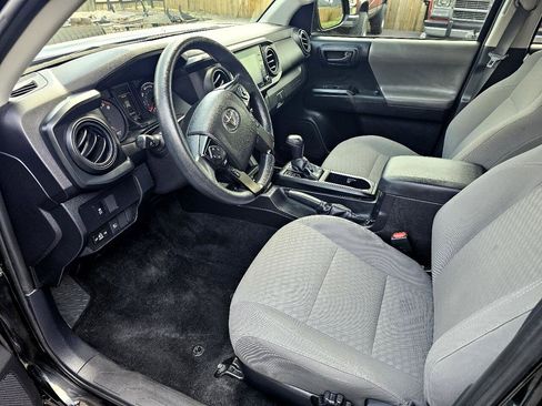 Used 2021 Toyota Tacoma SR image 9