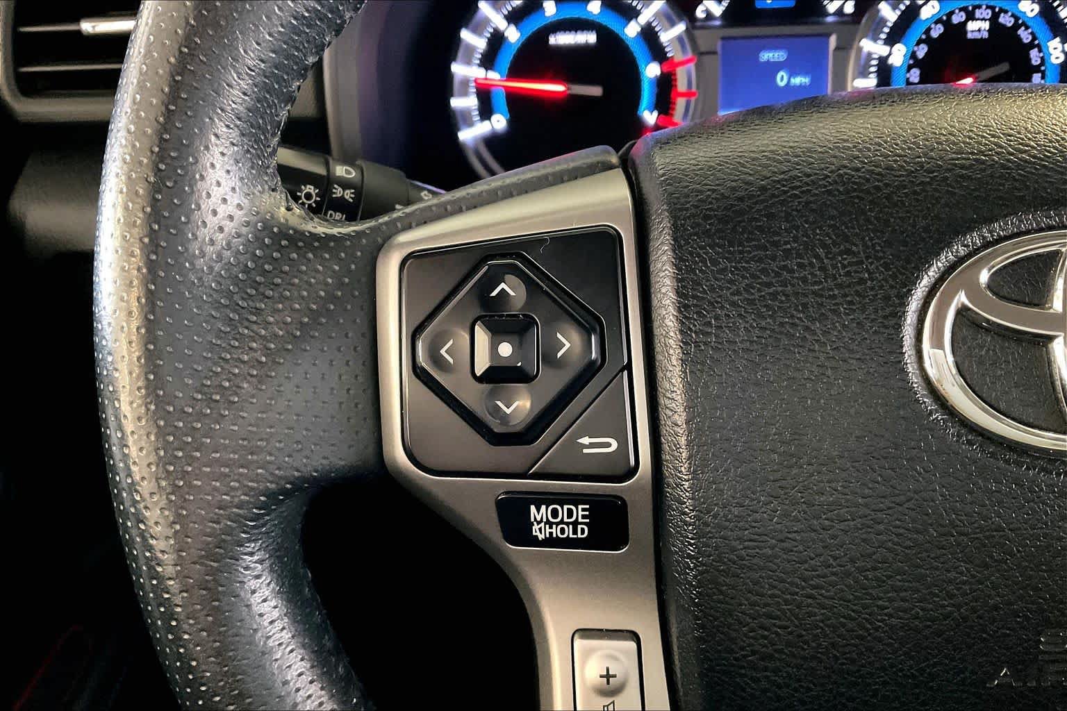 Used 2017 Toyota 4Runner SR5 Premium RWD image 21