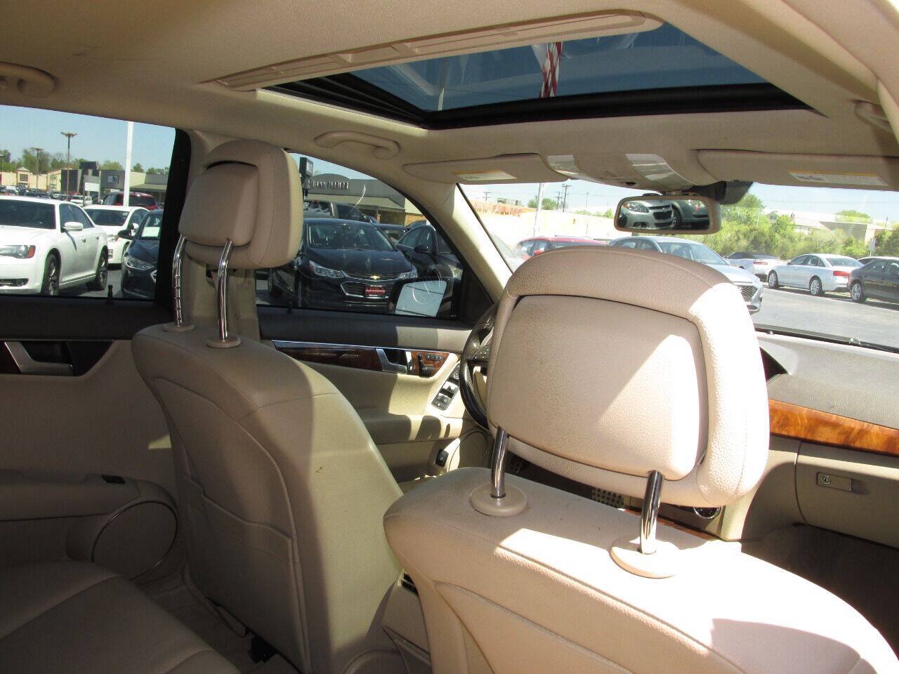 Used 2012 Mercedes-Benz C 300 4MATIC Sedan image 24