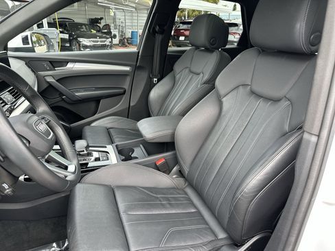 Used 2025 Audi Q5 2.0T Premium image 13