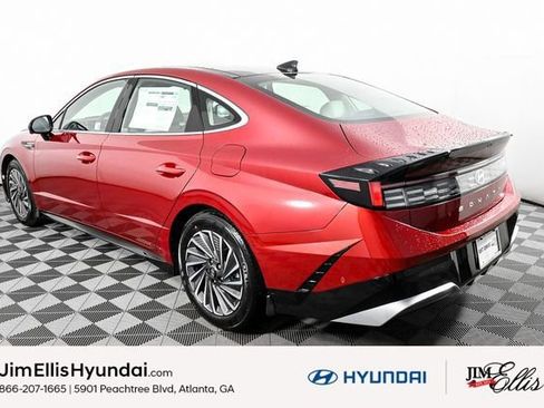 Certified 2025 Hyundai Sonata Limited image 3