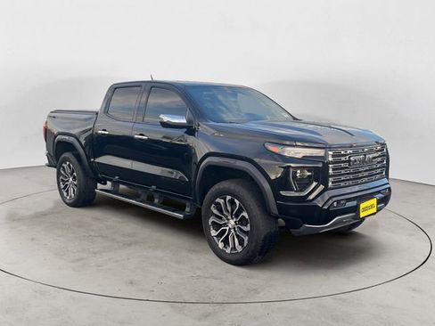 Used 2023 GMC Canyon Denali image 7