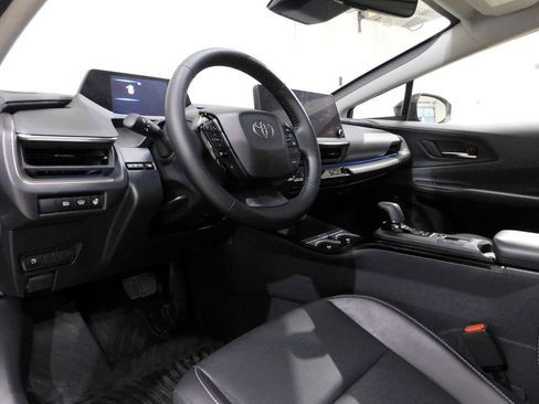 Used 2024 Toyota Prius XLE image 30