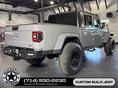 Used 2020 Jeep Gladiator Overland w/ Popular Equipment Package AWD/4WD image 17