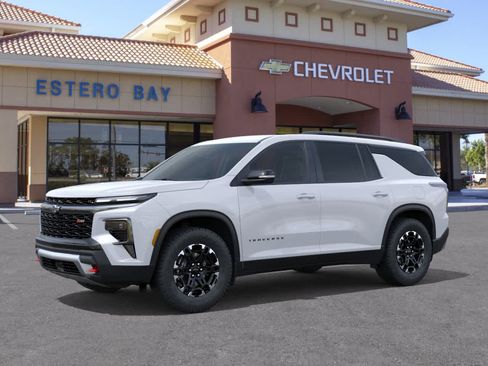 New 2027 Chevrolet Traverse Z71 w/ Driver Confidence Package AWD/4WD image 2