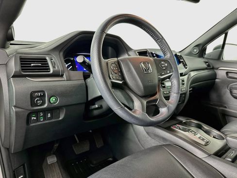 Used 2023 Honda Passport EX-L image 10