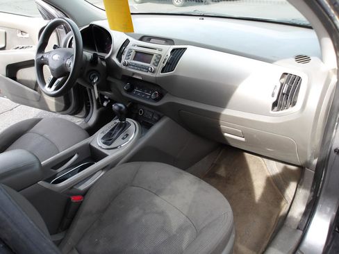 Used 2016 Kia Sportage LX image 14