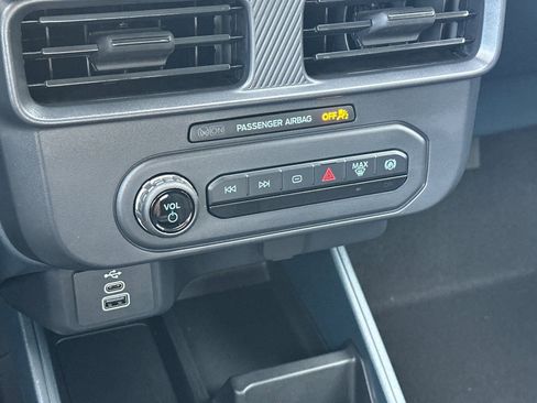 New 2026 Ford Maverick XL image 19