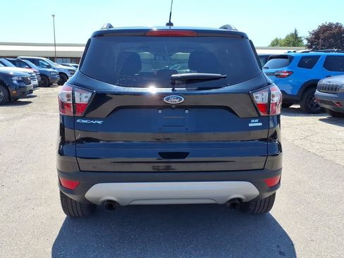Used 2018 Ford Escape SE FWD image 5