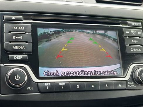 Used 2015 Nissan Sentra SV image 18