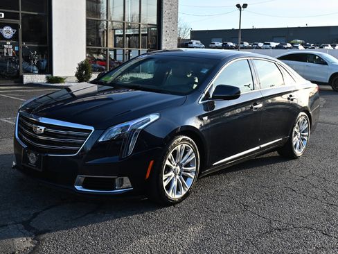Used 2019 Cadillac XTS Luxury w/ Driver Awareness Package image 2