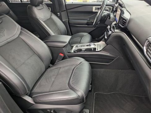 Used 2023 Ford Explorer ST w/ ST High-Performance Pack image 21