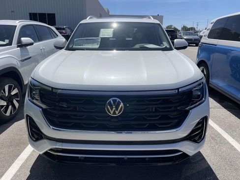 New 2026 Volkswagen Atlas SEL Premium R-Line AWD/4WD image 2