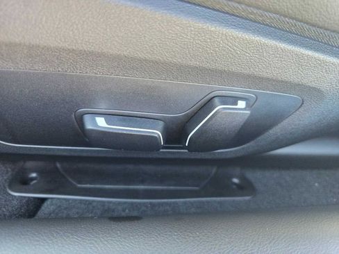 New 2025 BMW 230i Coupe image 8