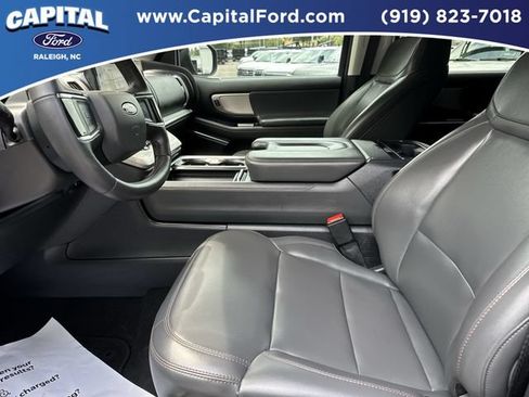 Certified 2025 Ford Expedition Active AWD/4WD image 19