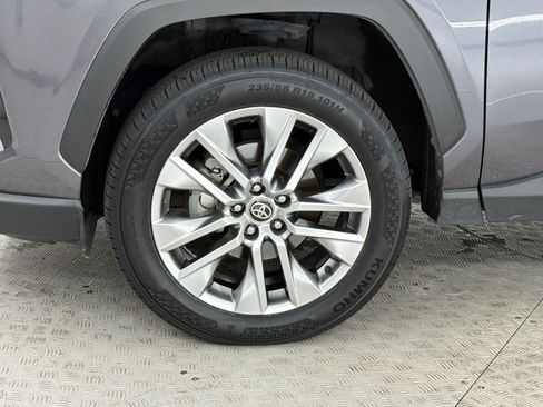 Used 2023 Toyota RAV4 XLE Premium FWD image 12