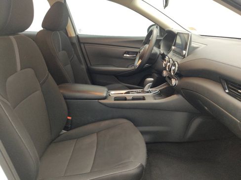 Used 2024 Nissan Sentra SV FWD image 21