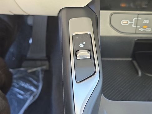 New 2026 Kia Sorento S image 28