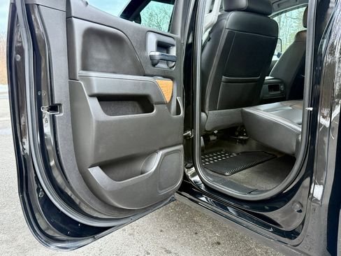 Used 2018 Chevrolet Silverado 2500 LTZ w/ LTZ Plus Package image 23