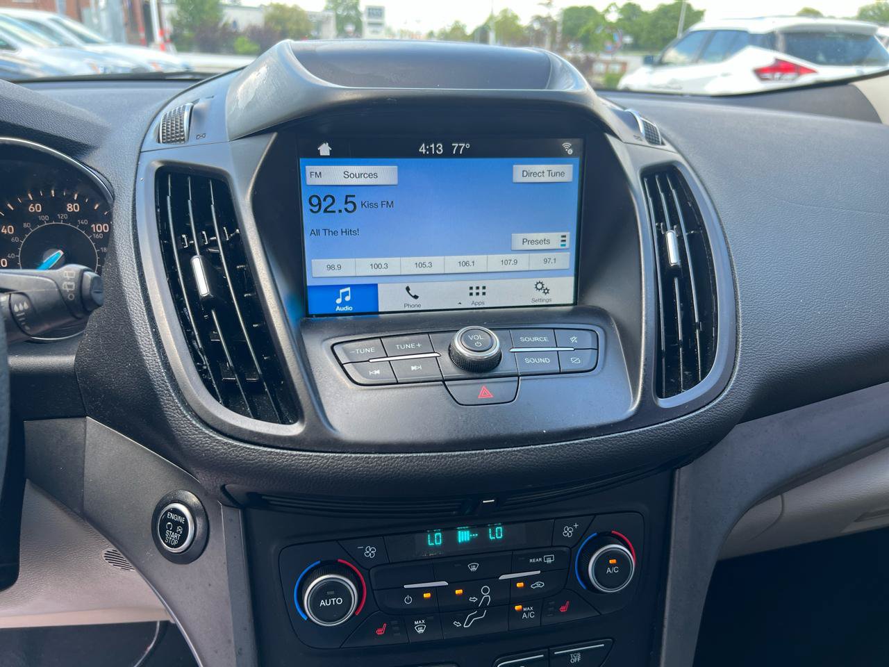 Used 2019 Ford Escape SE FWD image 19