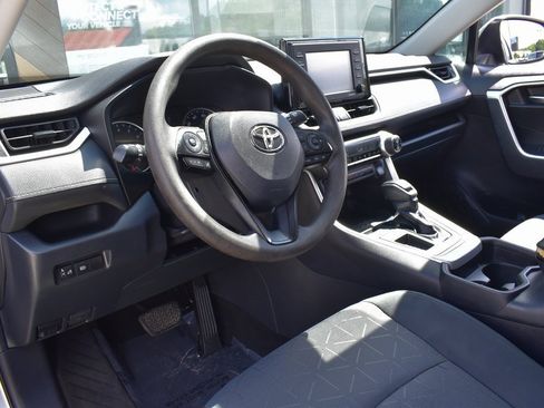 Used 2020 Toyota RAV4 XLE image 14