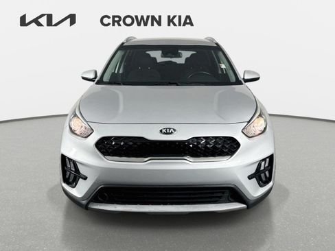 Used 2020 Kia Niro LXS FWD image 2