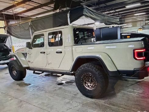 Used 2022 Jeep Gladiator Mojave w/ LED Lighting Group AWD/4WD image 4